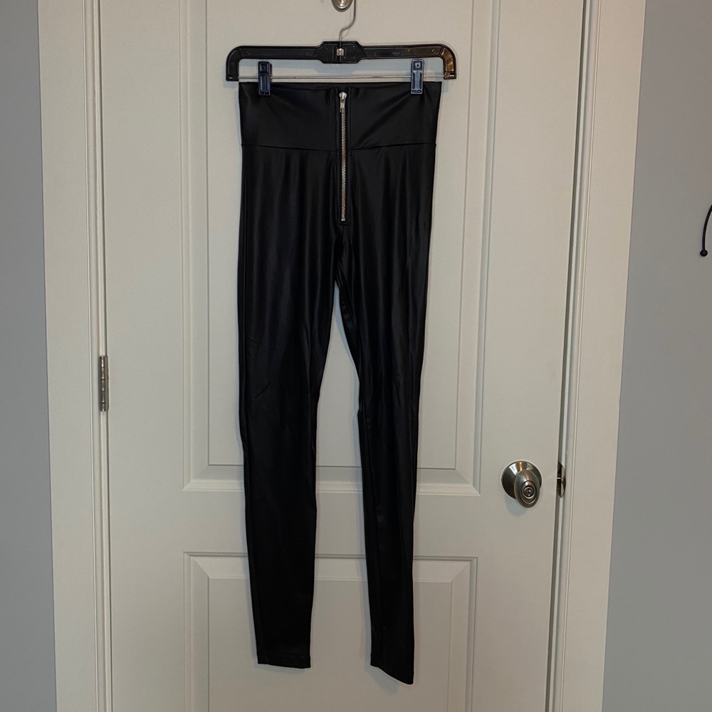 Forever 21 Faux Leather Leggings Zip-Up